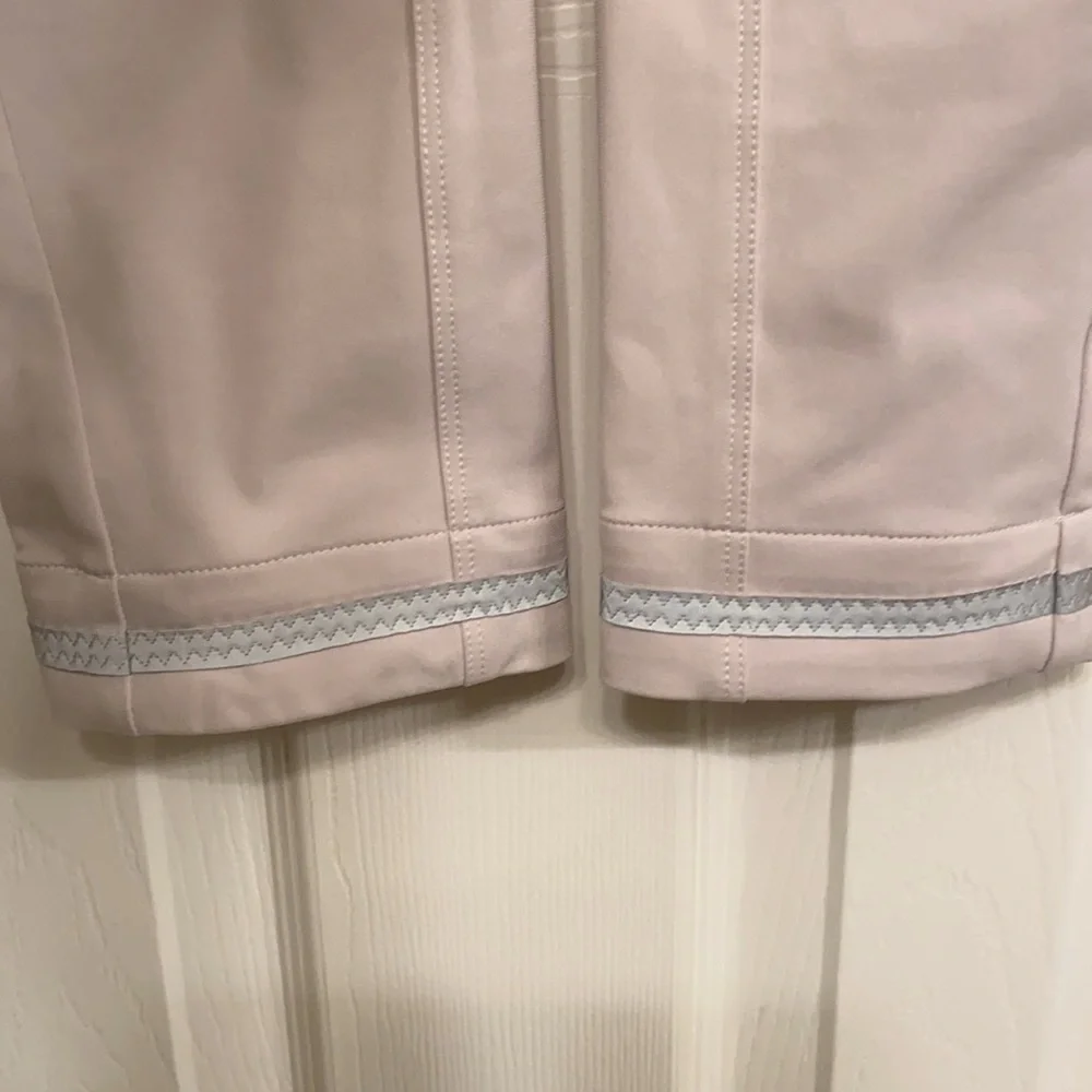 Rare Lululemon Out & About pants - Picture 9 of 16